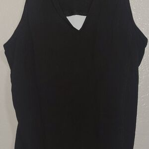 Danskin Now Black V-Neck Tank Top